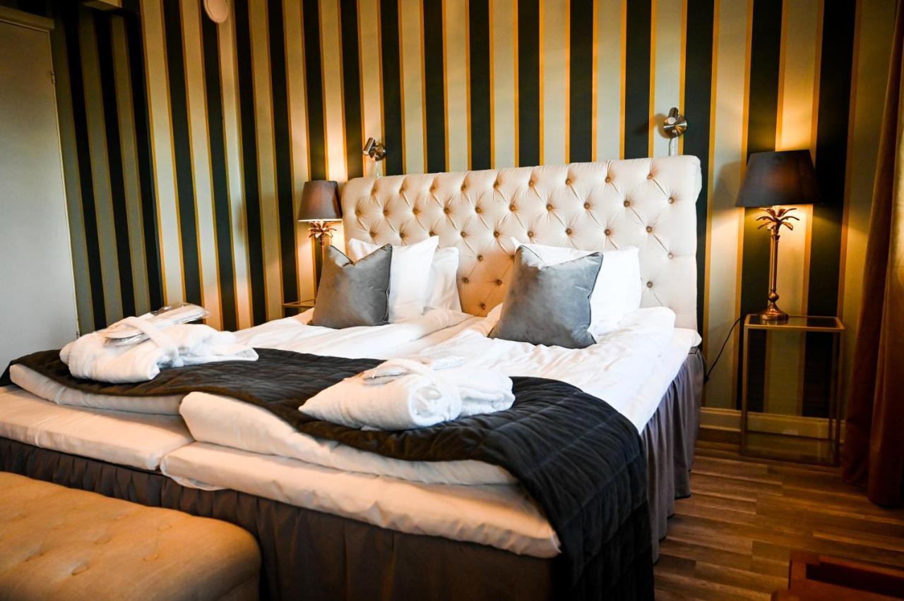 Palace Hotell 3*